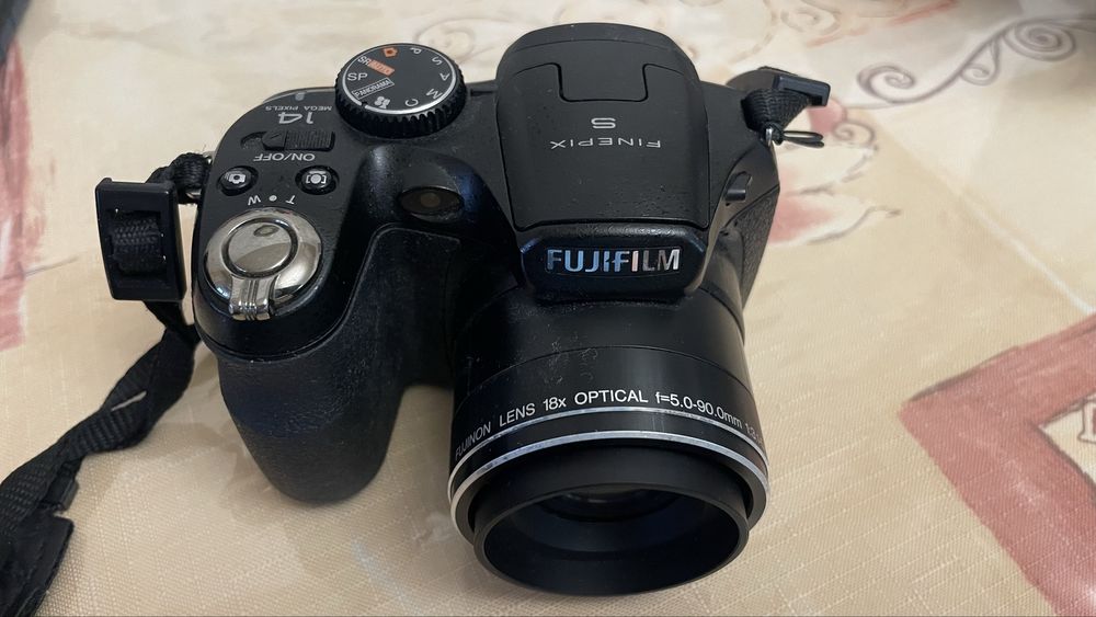FUJIFILM фото апарат вживаний