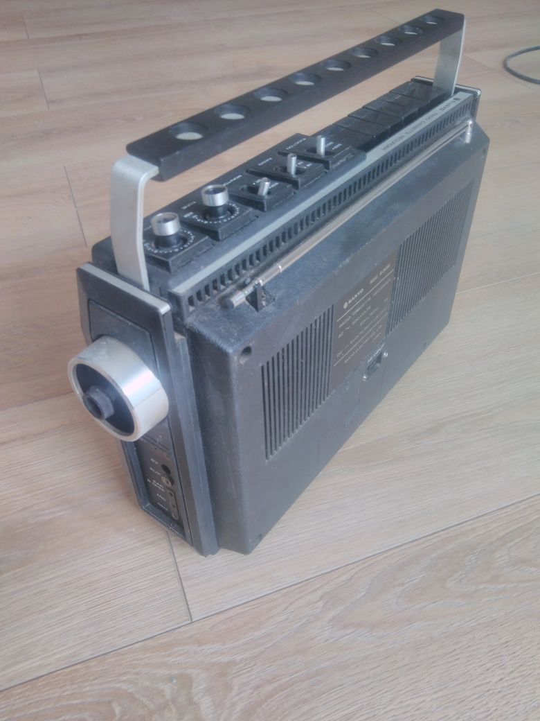 Radiomagnetofon Sanyo M2526N