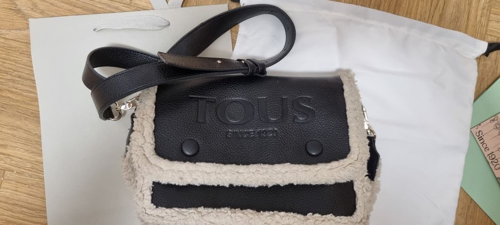 Tous torebka bandolera crossbody skórzana czarna