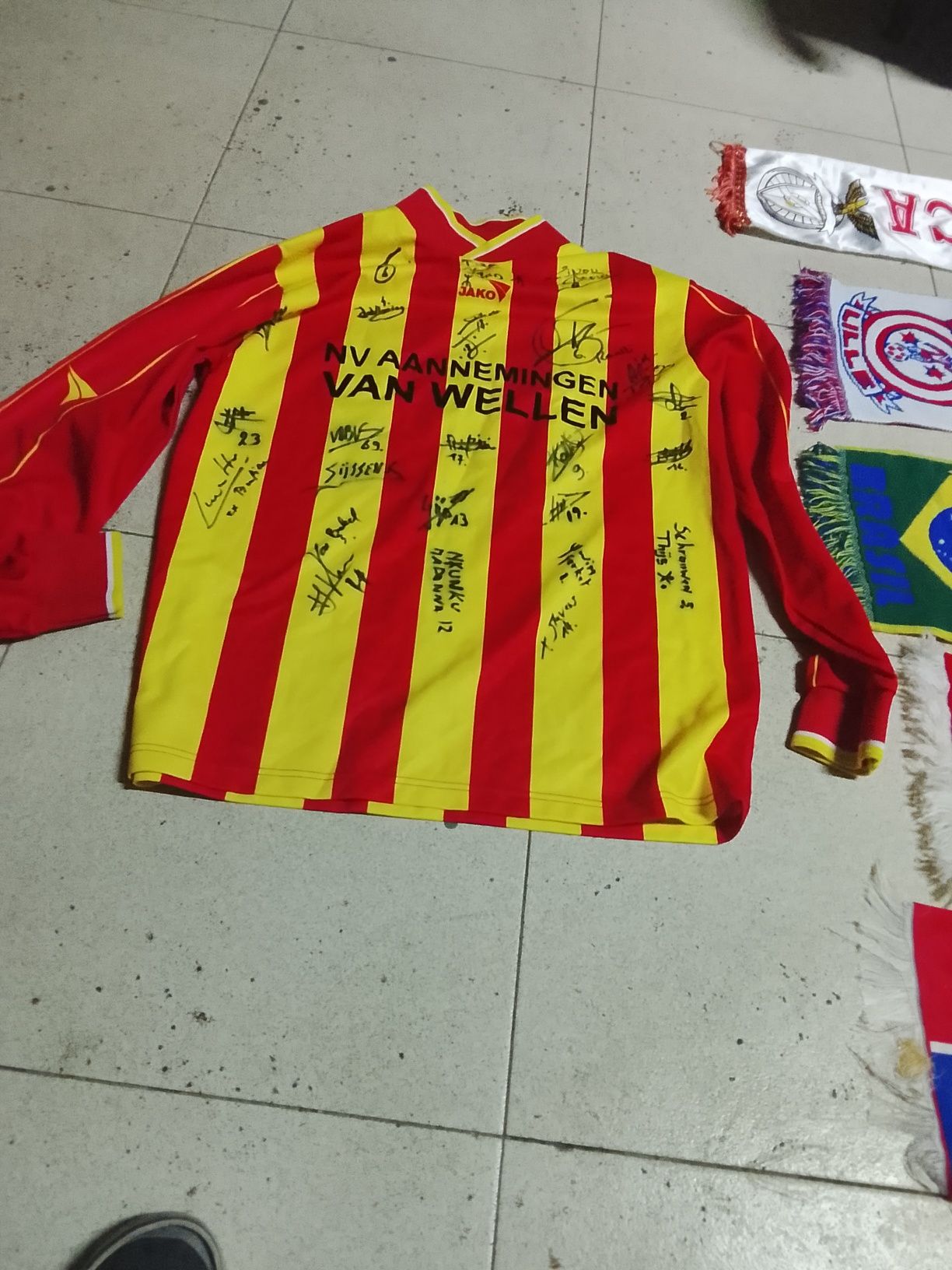 Lote desportivo novo