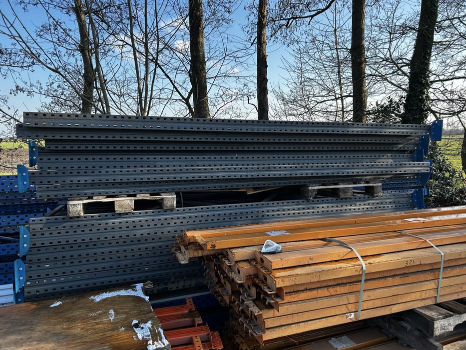 Regaly przemyslowe trawersy