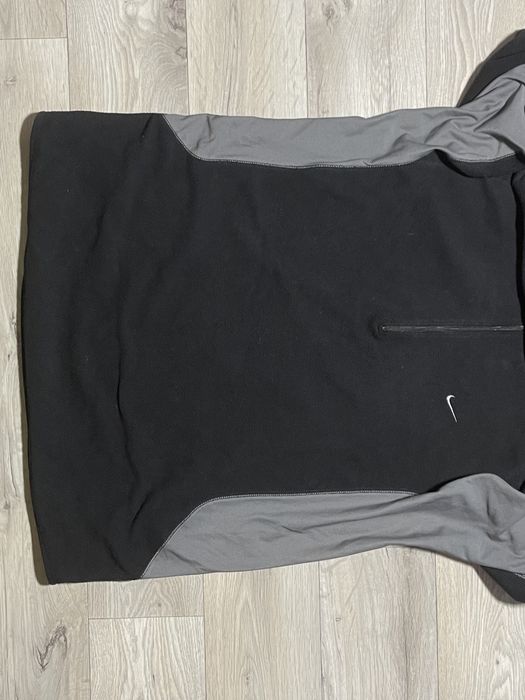 Вінтажна чорна фліска Nike Therma-Fit