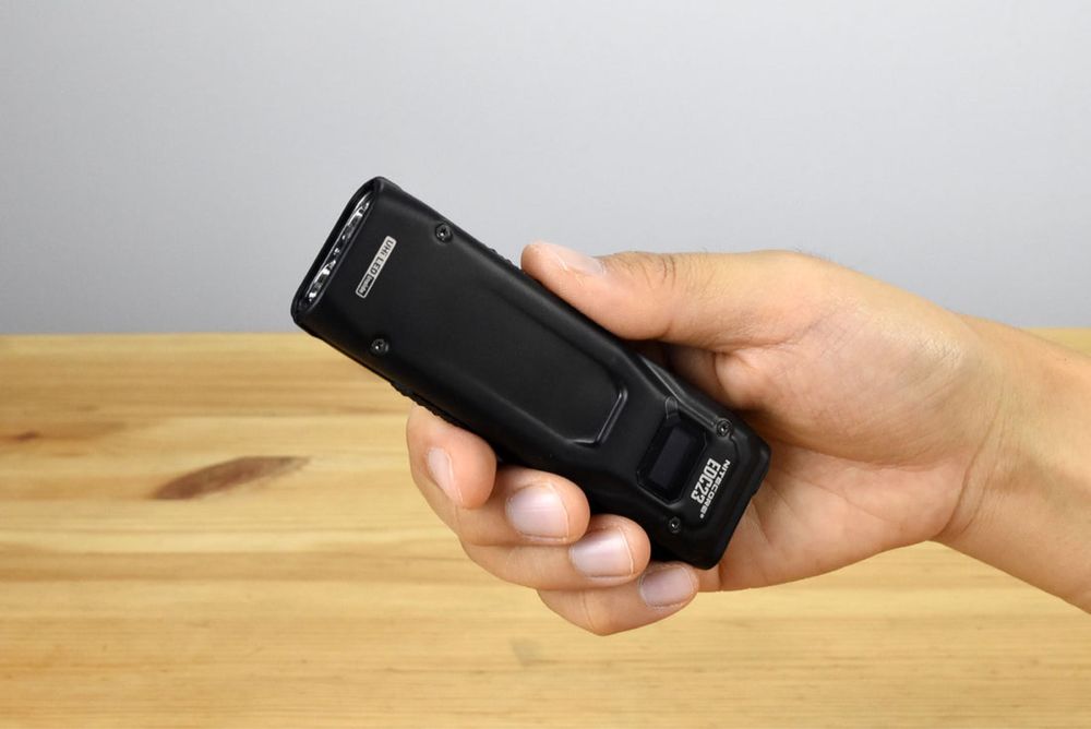 Nitecore EDC23 Потужний карманний ліхтар 2500 Lumen (USB-C)