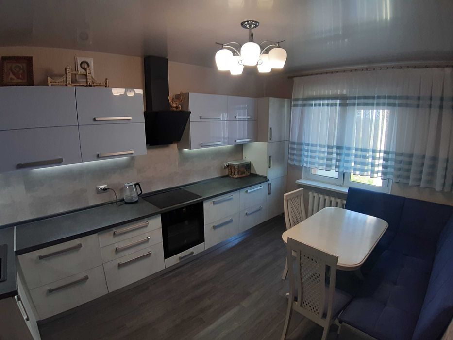 3х кім.  квартира     вул.Милославська  4