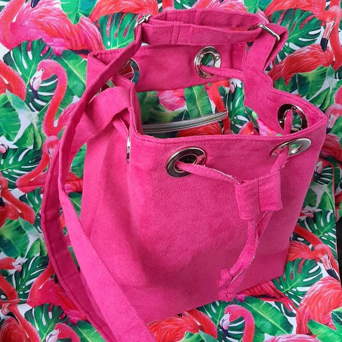 Torebka bucket bag imitacja zamszu róż flamingi