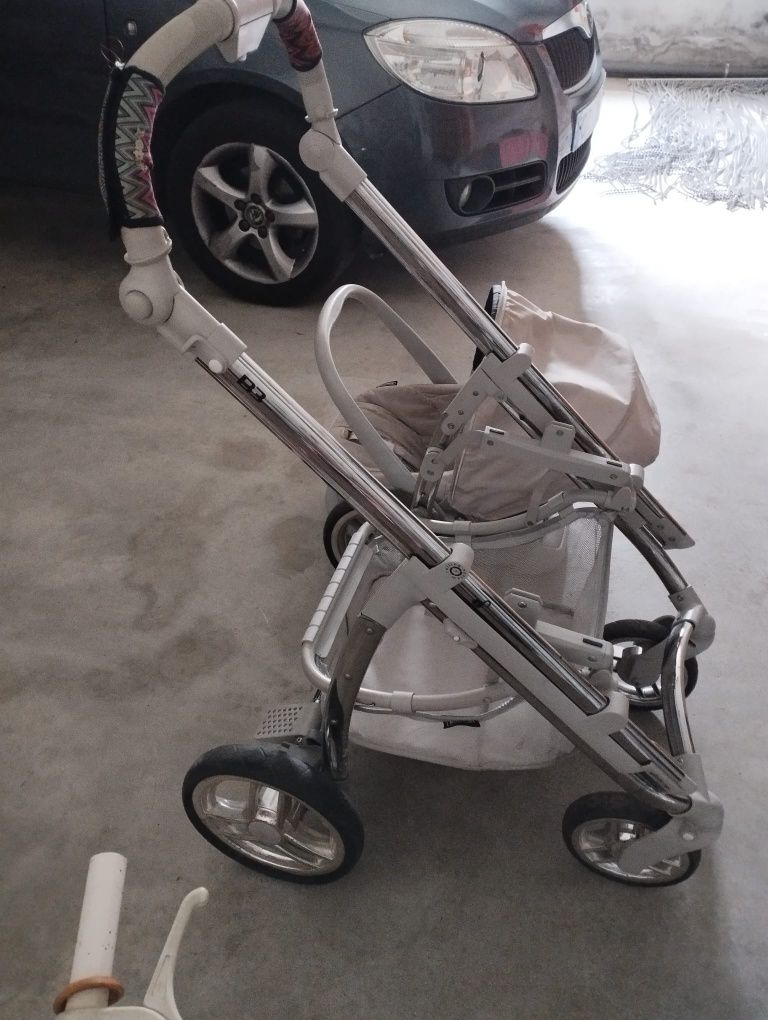Carrinho de bebé