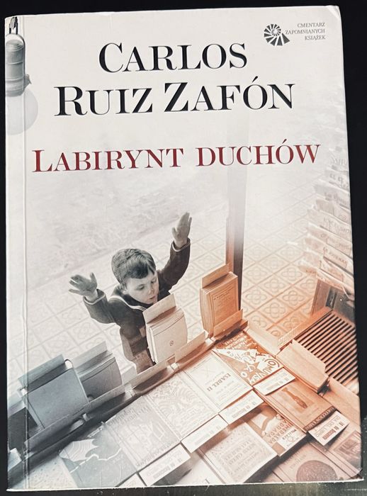 Carlos Ruiz Zafon - Labirynt duchów