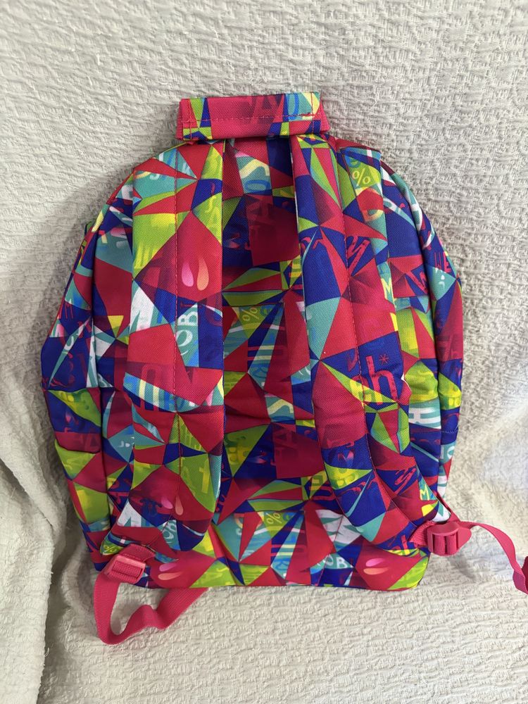 Mochila Totto impermeável Nova