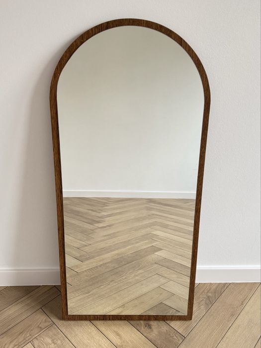 Duże lustro półokrągłe w drewnianej ramie półowalne cienka rama