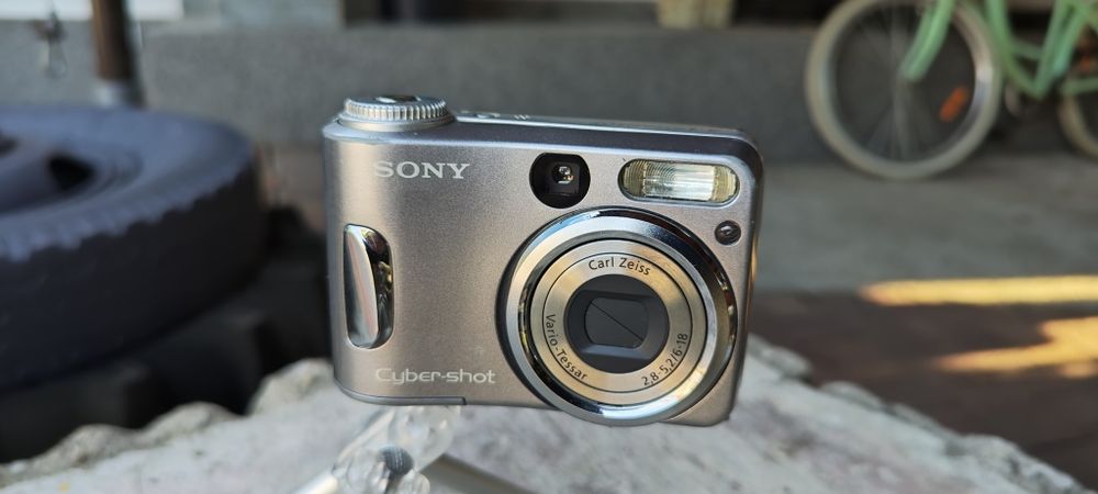 Aparat Sony Cyber -Shot DSC S-60