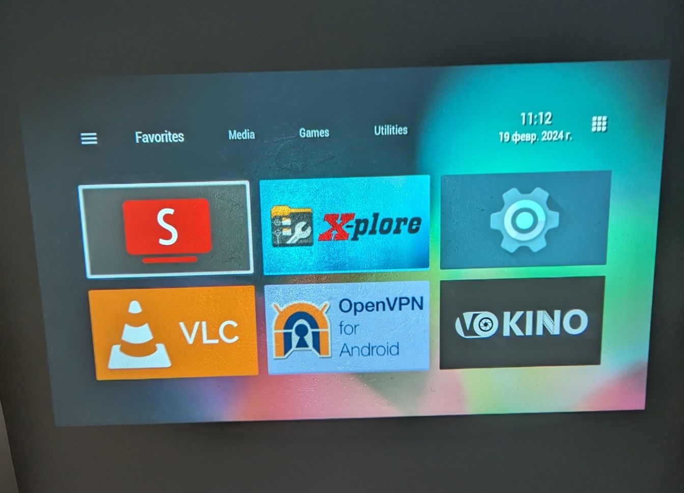 Продам LED проектор BYINTEK K7 Android TV в хорошем состоянии