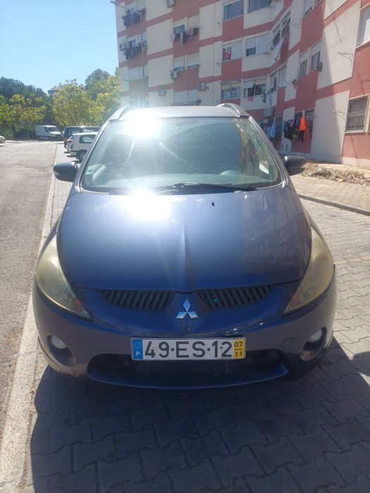 Mitsubishi Grandis 7 lugares