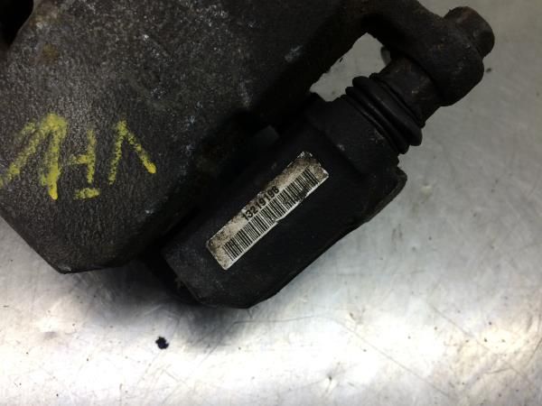 Pinça travão / maxila de travão frente esquerda OPEL Insignia A Sports