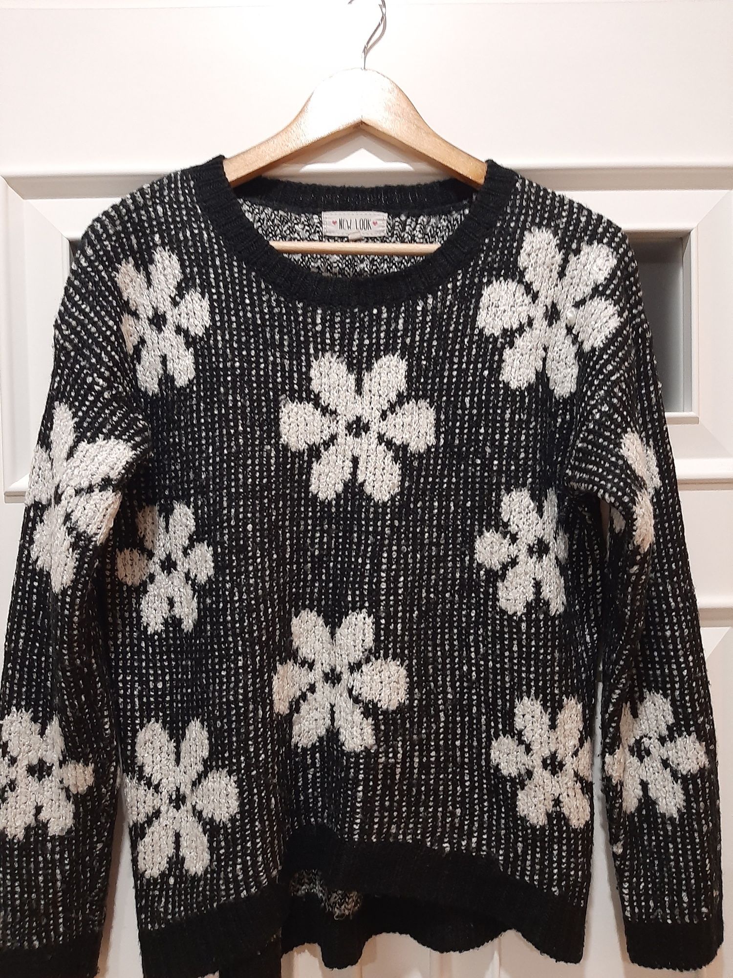 Sweter kwiaty new look 40