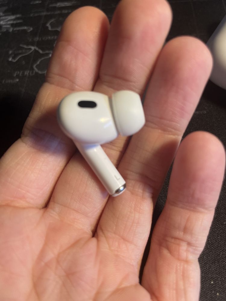 sluchawki airpods pro2