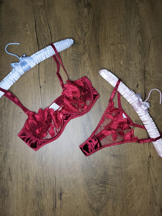 Жіноча білизна , комплект білизни, топ,бра, трусики жіночі
