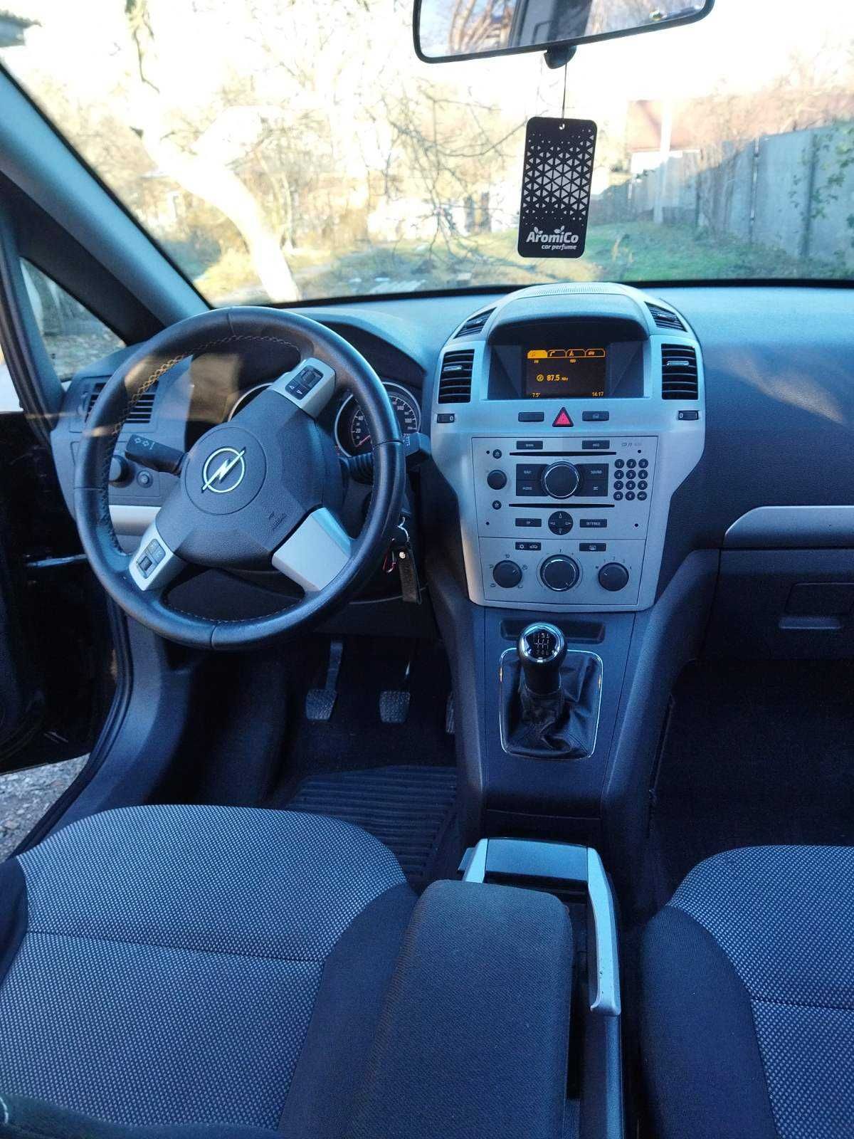 Opel Zafira B 2009 1.7 дизель