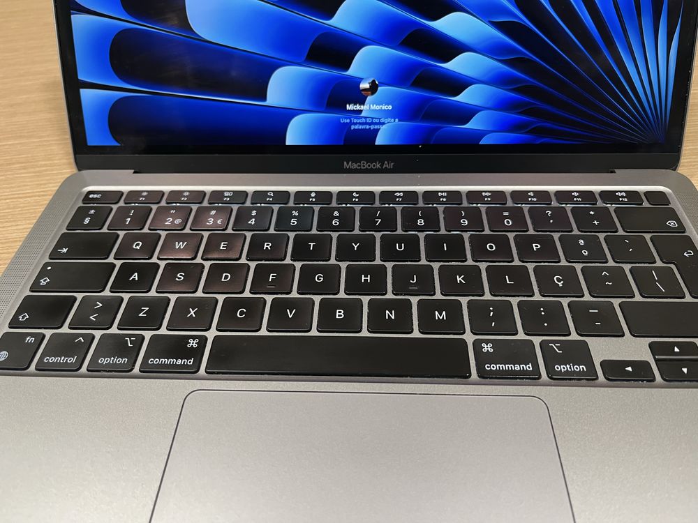 Macbook air M1 16GB