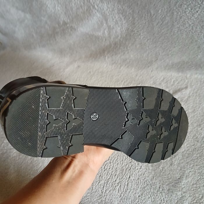 Демісезонні шкіряні черевики на флісі. 39 р 25,5