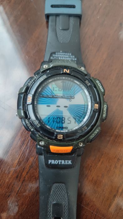 Наручные часы Casio illuminator, protrek , g shock швейцарские