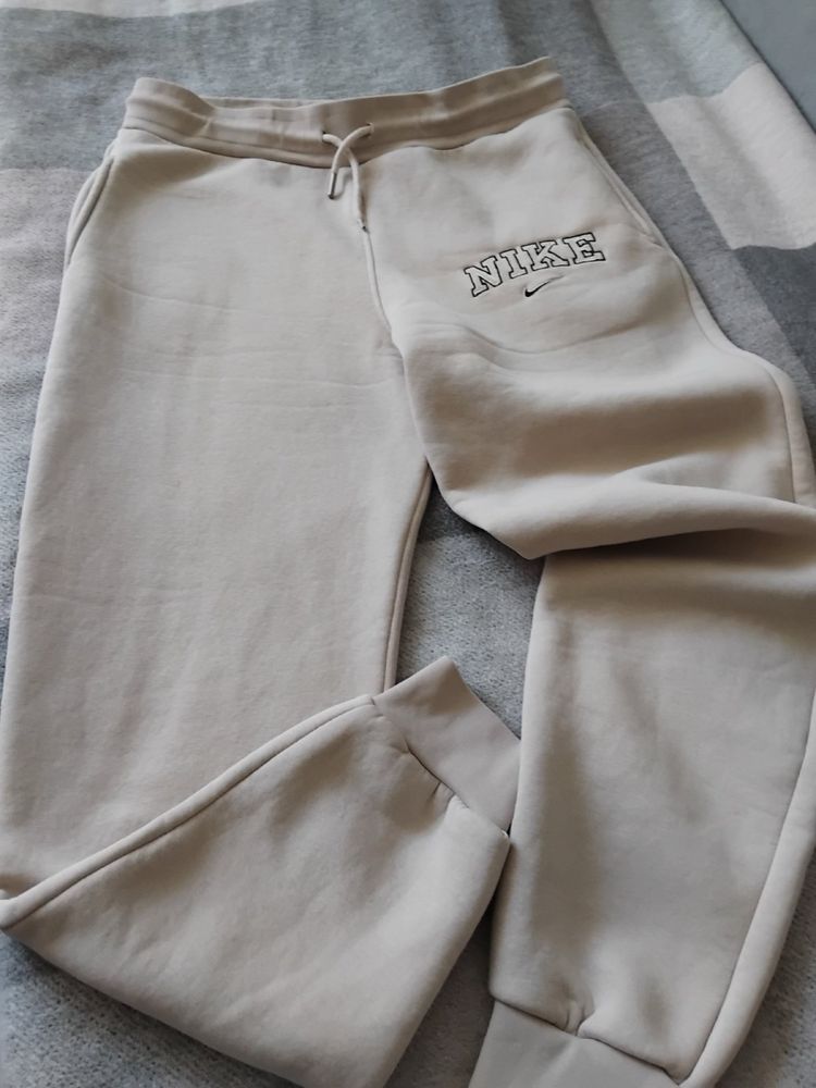 Спортивні штани Nike NSW розмір S-M. XL.