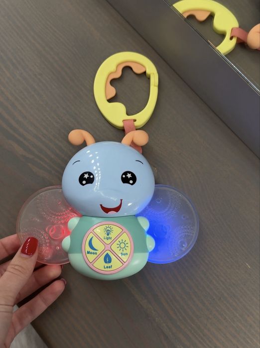 Підвіска на візок Limo Toy Cвітлячок 25 см (M 4102)