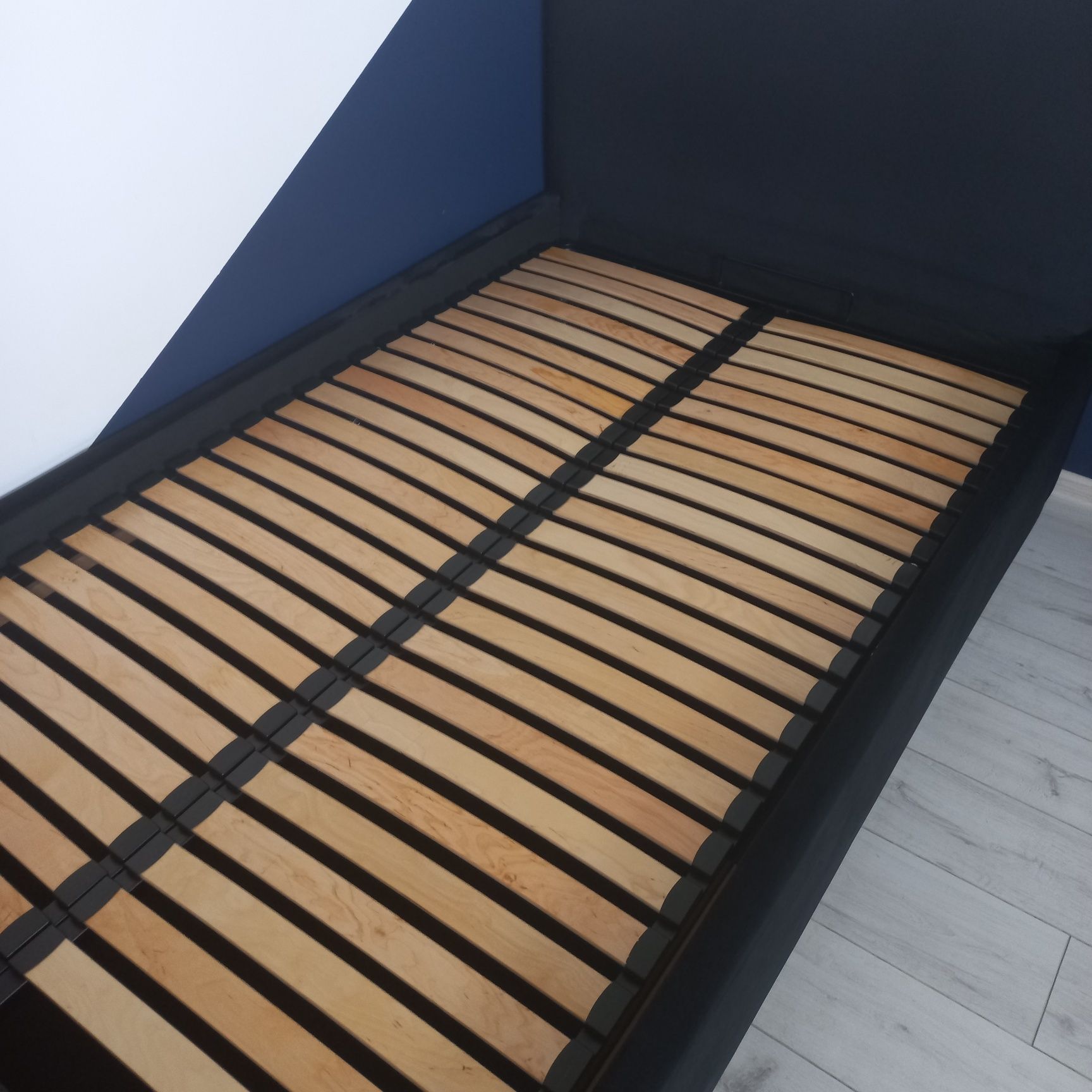 Łóżko, Rama łóżka z pojemnikiem 120x200 Stan idealny