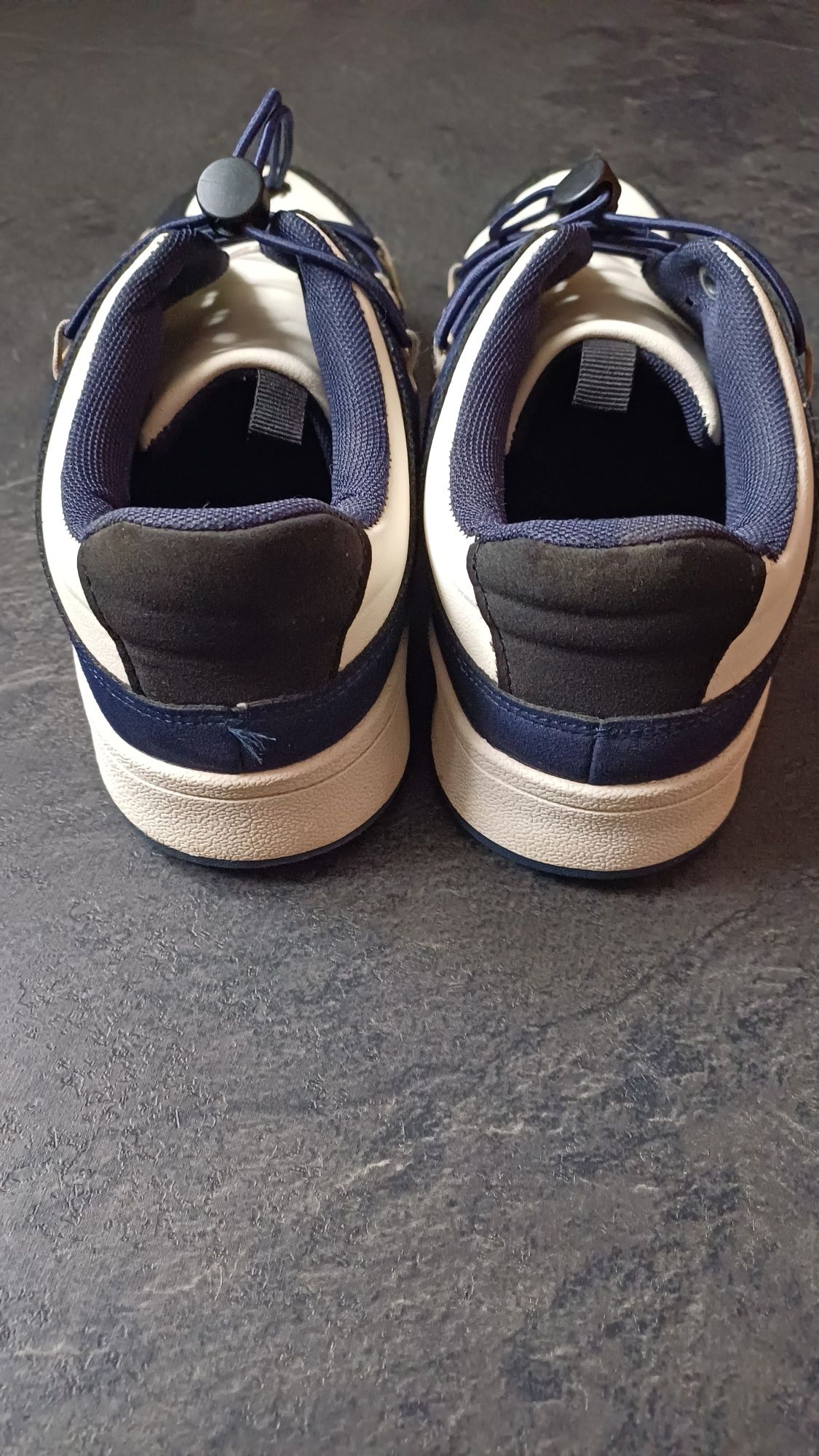 Buty sportowe Reserved 38