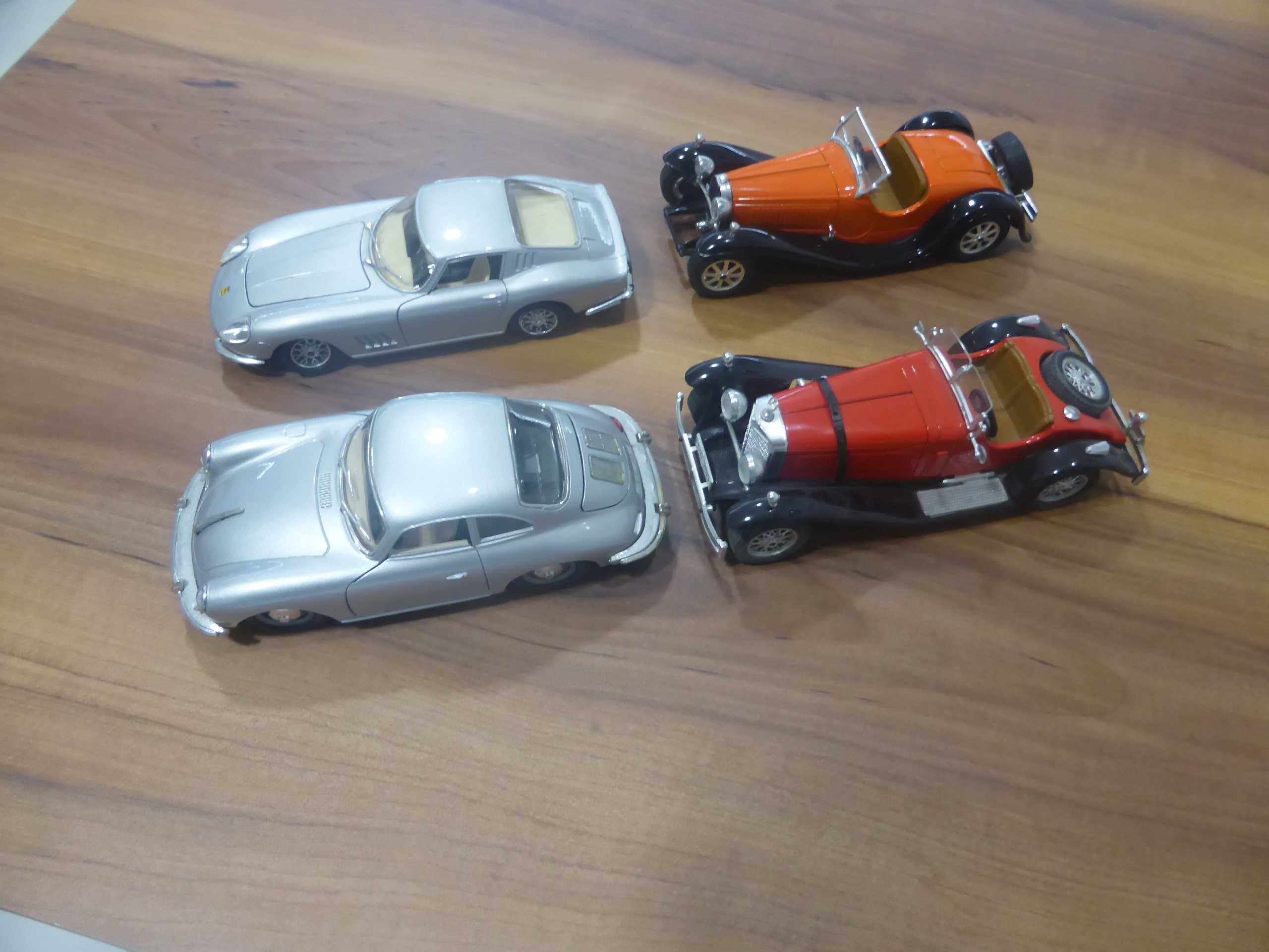 Conjunto carros Bburago escala 1/18 e 1/24