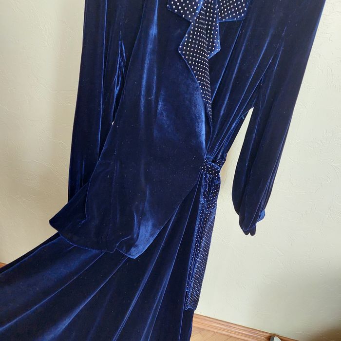 Платье шелковый  бархат наш р.46-48 /М - L/