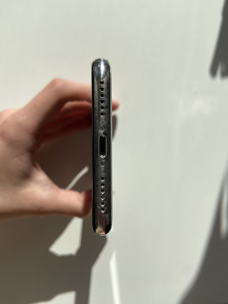 Biały Iphone X 64GB