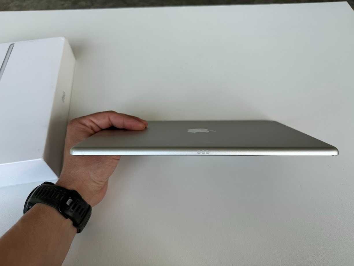 Apple iPad 10.2 2021 (9-Gen) 256Gb Silver A2602 Wi-Fi Оригінал!