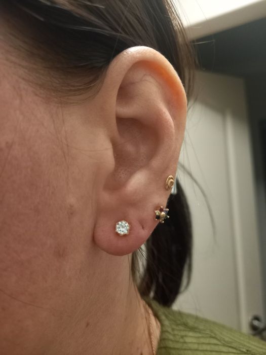 Золотые пуссеты с бриллиантами 0.61 кт