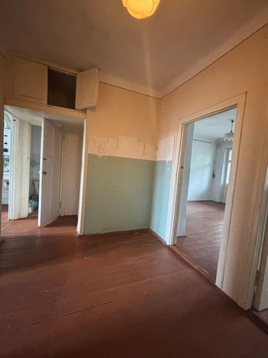 Продам квартиру під ремонт