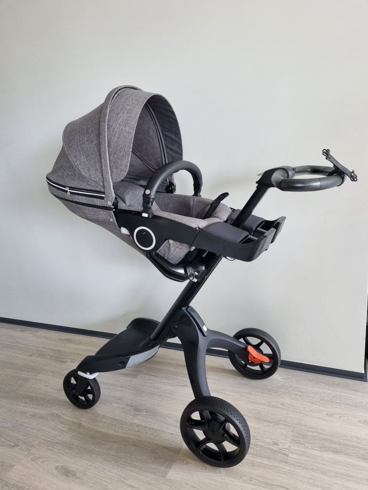 Carrinho bebé Stokke Xplory V6 chassis preto