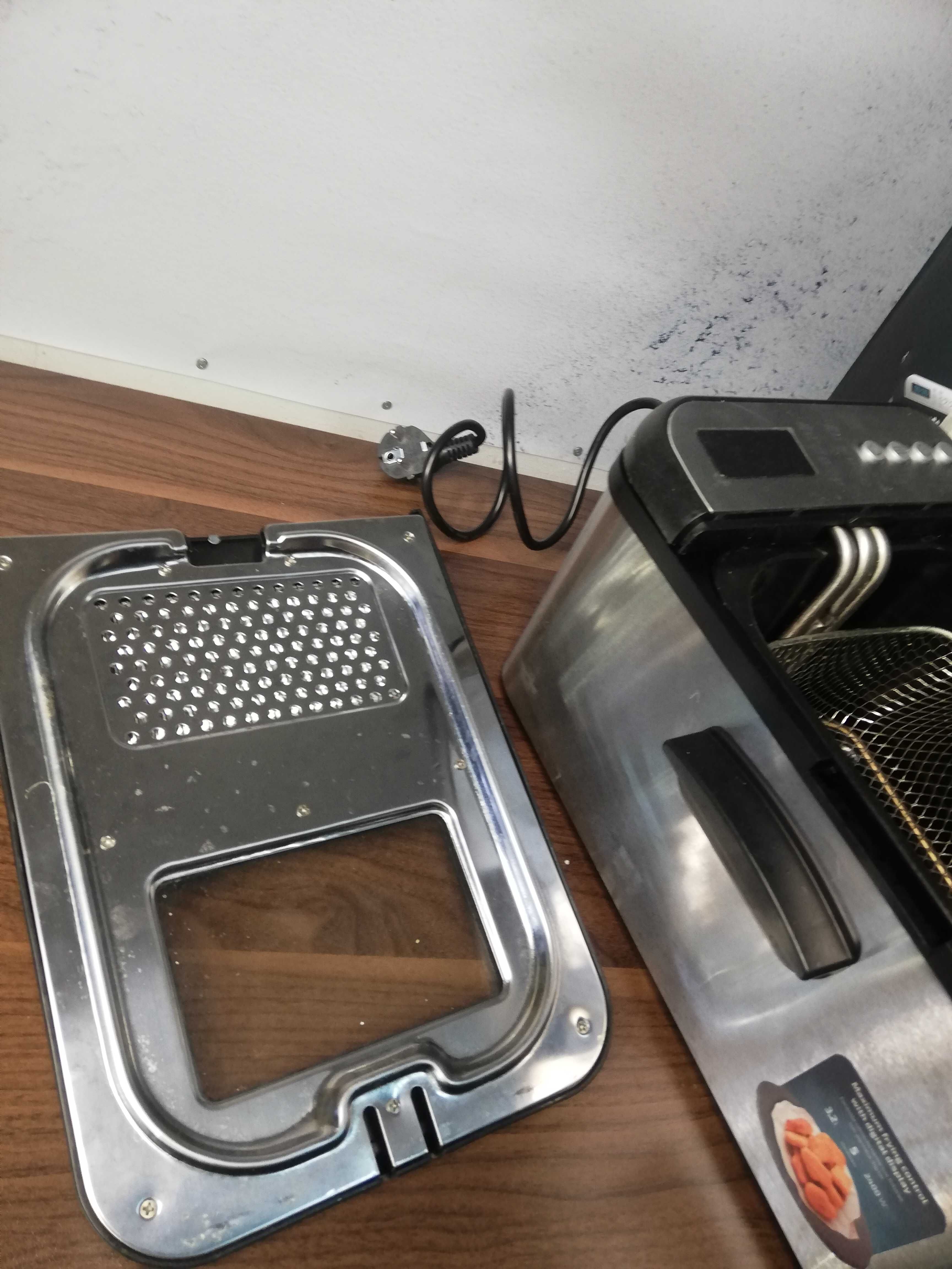 Cecotec Frytownica Cleanfry Luxury 3000 > 3,2 L 2400w > Filtr OilClean
