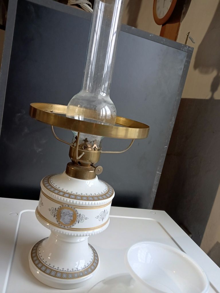 Stara Porcelanowa Lampa Naftowa Wallendorf