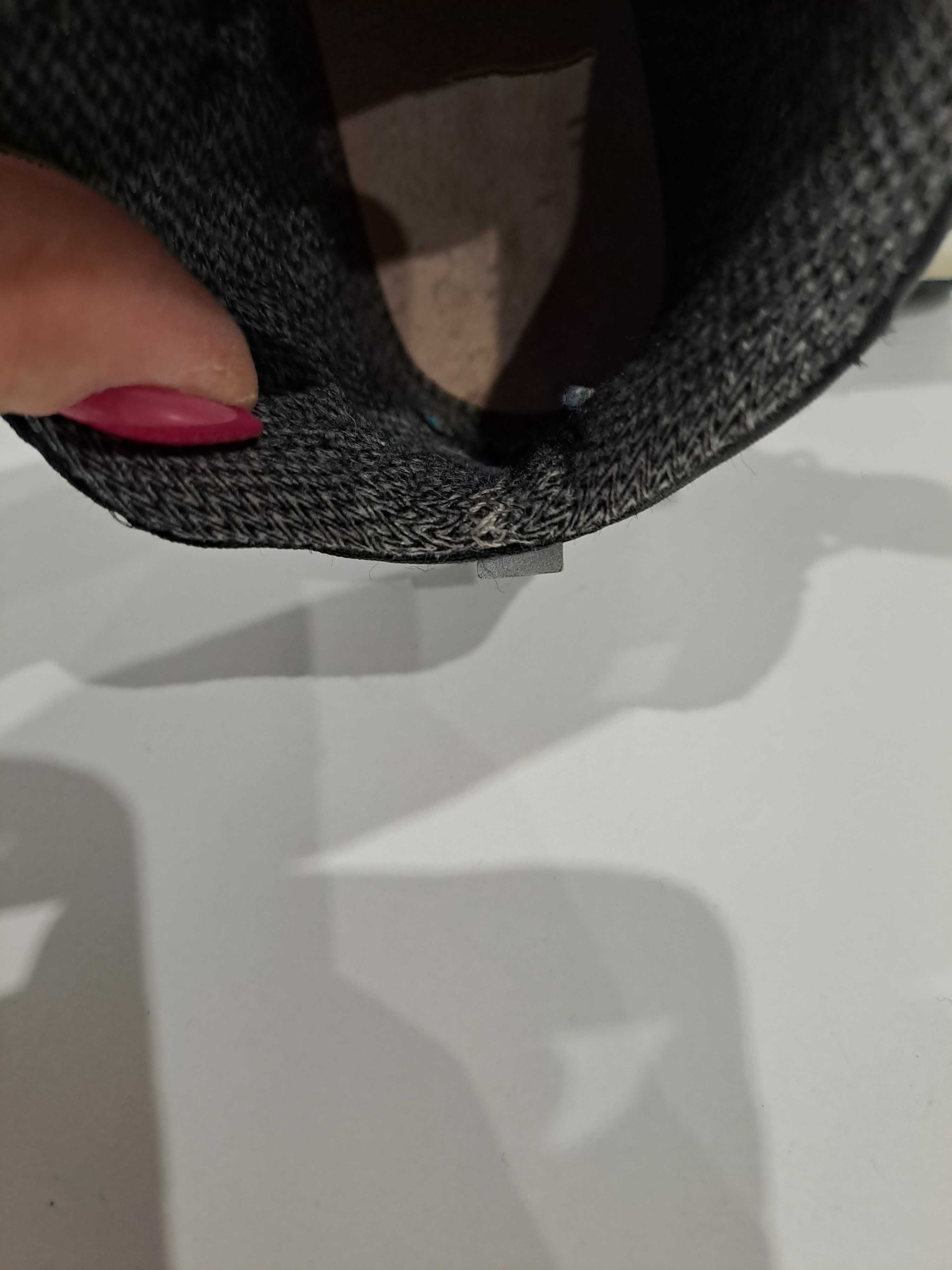Buty Mrugała wodoodporne 28