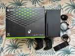 Xbox Series X (2 pady i ładowarka)
