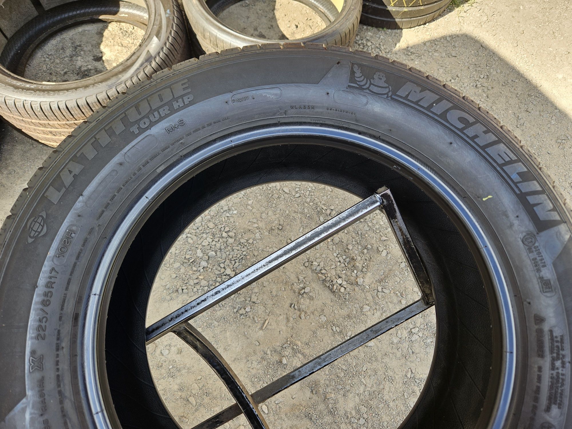 Шины БУ 225 65 R 17 Michelin latitude tour hp пара лето
