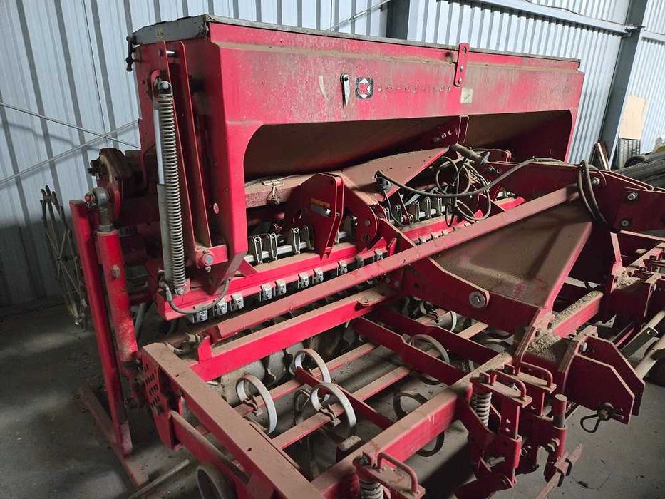w pełni sprawny masywny agregat uprawowo siewny Kongskilde 3,00m