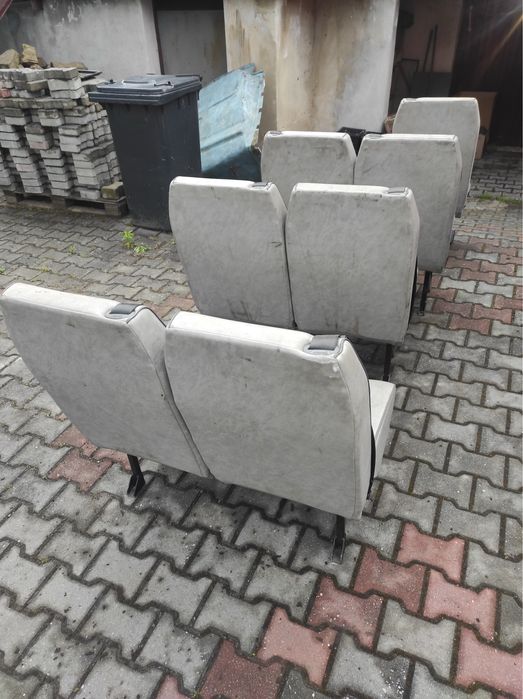 Fotele do busa z pasami