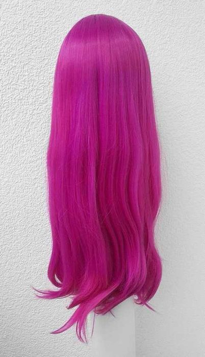 Różowa magenta peruka z przedziałkiem bez grzywki różowy cosplay wig