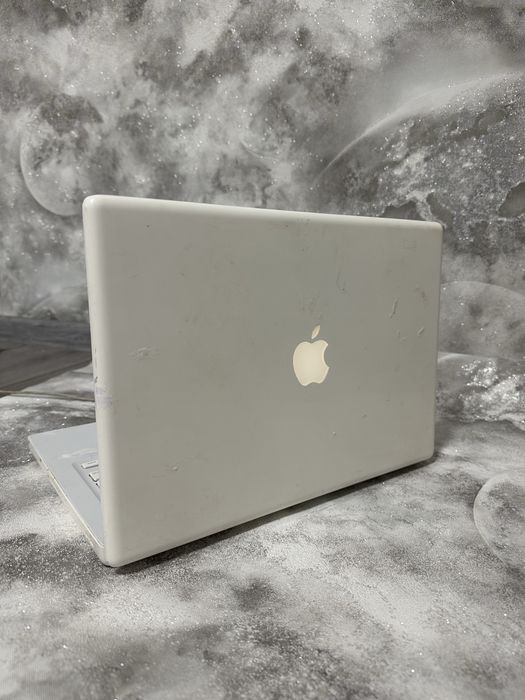 MacBook Apple 2008