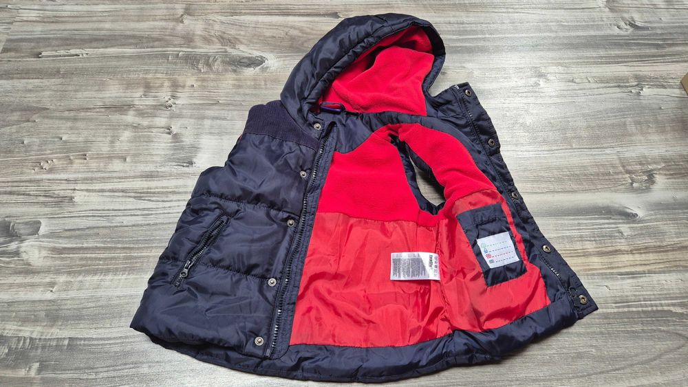 Bezrękawniki chłopięce rozmiar 98, 2-3 lata