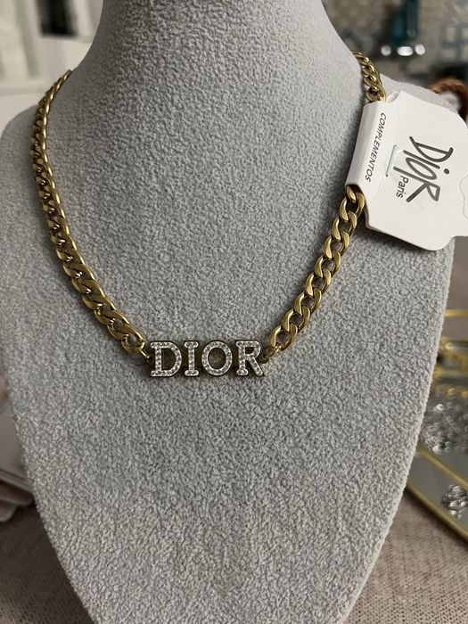 Fio de senhora DIOR