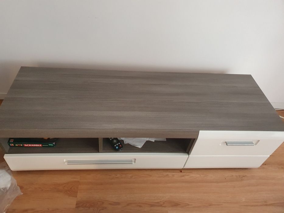 Zestaw mebli stolik kawowy, stolik rtv i półka