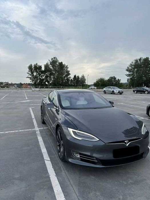 Tesla Model S 2019 100 kWh Dual Motor AWD
