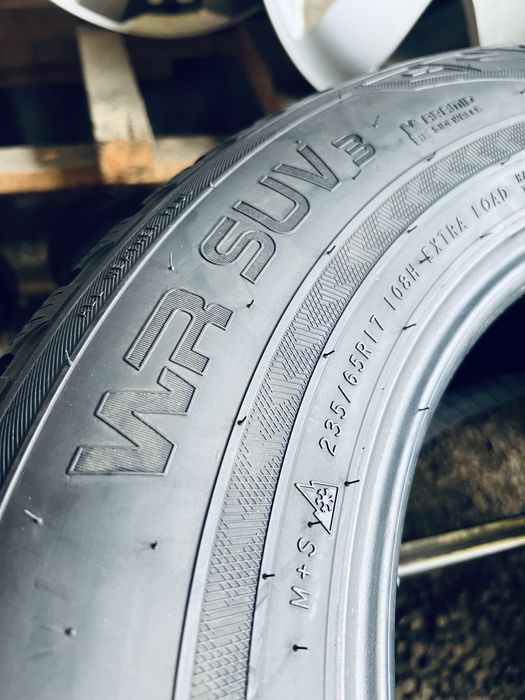 Шини Резина Зимові 235 65 17 Nokian WR SUV3 [1818] 4шт