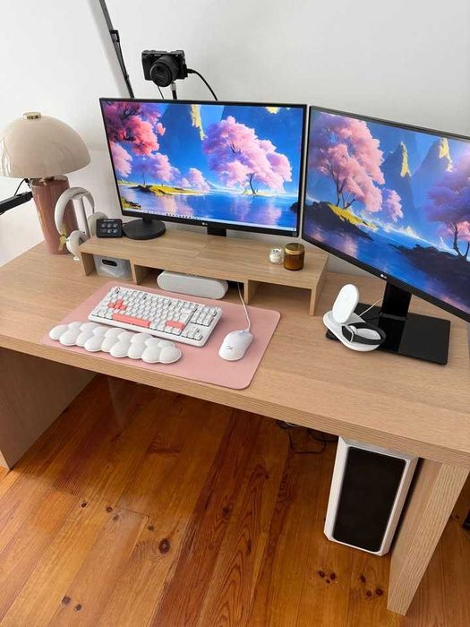 Secretária IKEA MALM - Desk